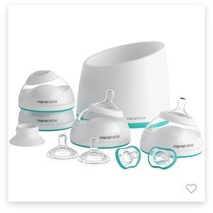 Nanobebe Bottles, Warmer and Traveling Kit.